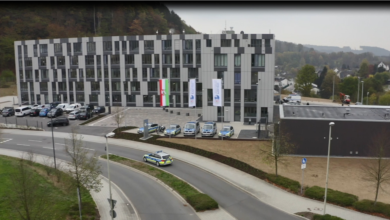 Neues Dienstgebäude in Gummersbach eingeweiht